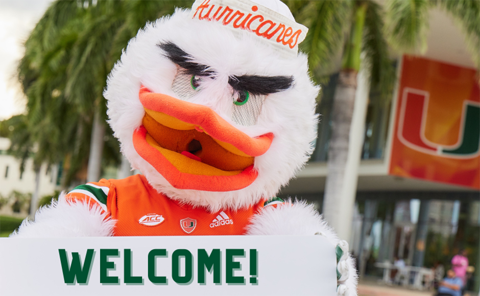 ’Canes alumni and parents send new students off to campus in style