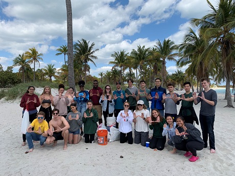 IISE with American Society of Civil Engineers, Engineers Without Borders, and Florida Water Environment Association for a beach clean