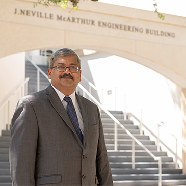 Dean Biswas honored by ASCE, receives the prestigious Simon W. Freese Environmental Engineering Award