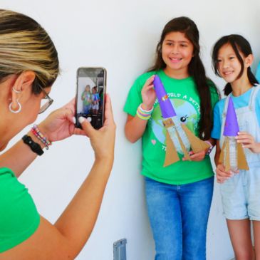 The South Florida Girl Scout troops took to the University of Miami last week; not to sell their famed cookies but to enhance their STEM skills and earn their “Engineering Day” Patch. 