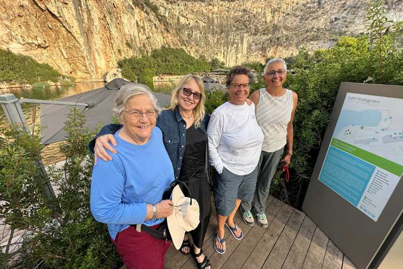 olli members travel together