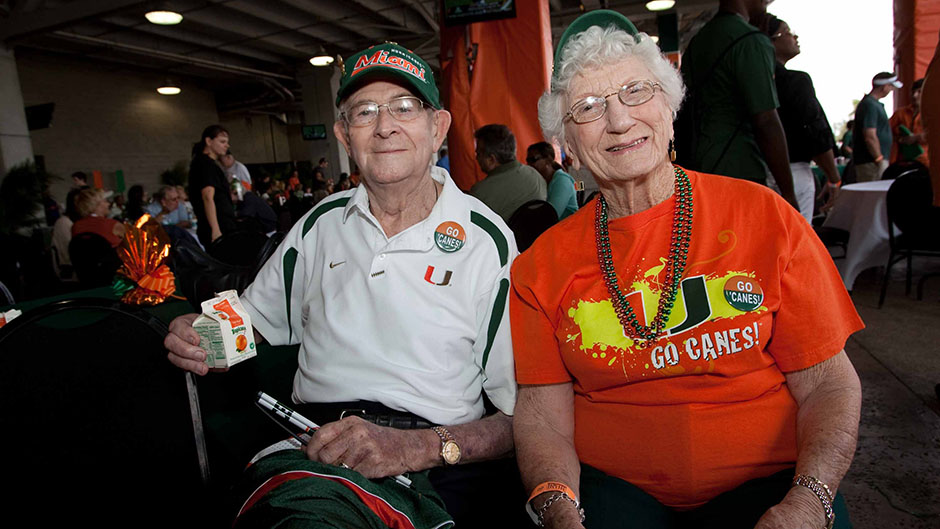 Commander Donald C. Pette, Sr. and wife Phyllis Pette at a Miami Hurricanes football tailgate.