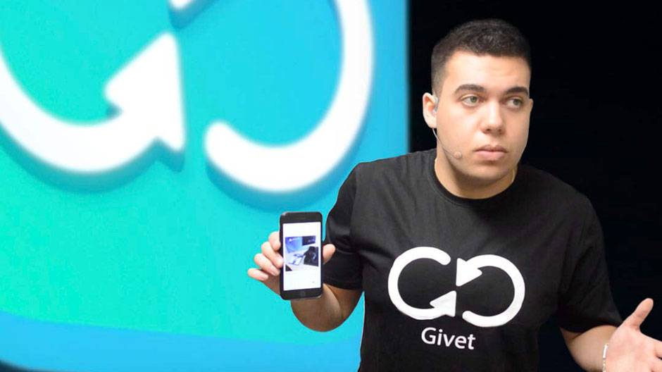 Karim Ismail displays the Givet app