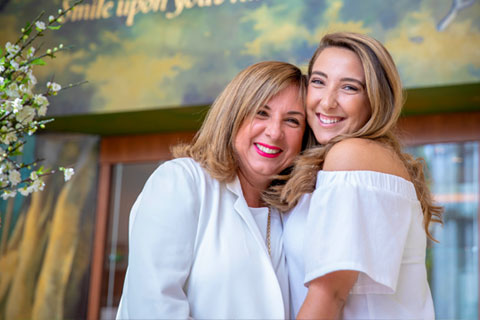 Alina and Kristina Hudak at the Newman Alumni Center