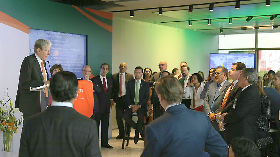 President Julio Frenk addresses guests at the opening of the University of Miami's Mexico City office. 