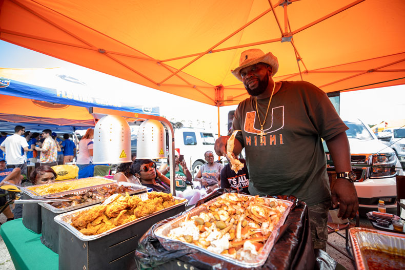 Alphonso Carter tailgating at Camping World Stadium