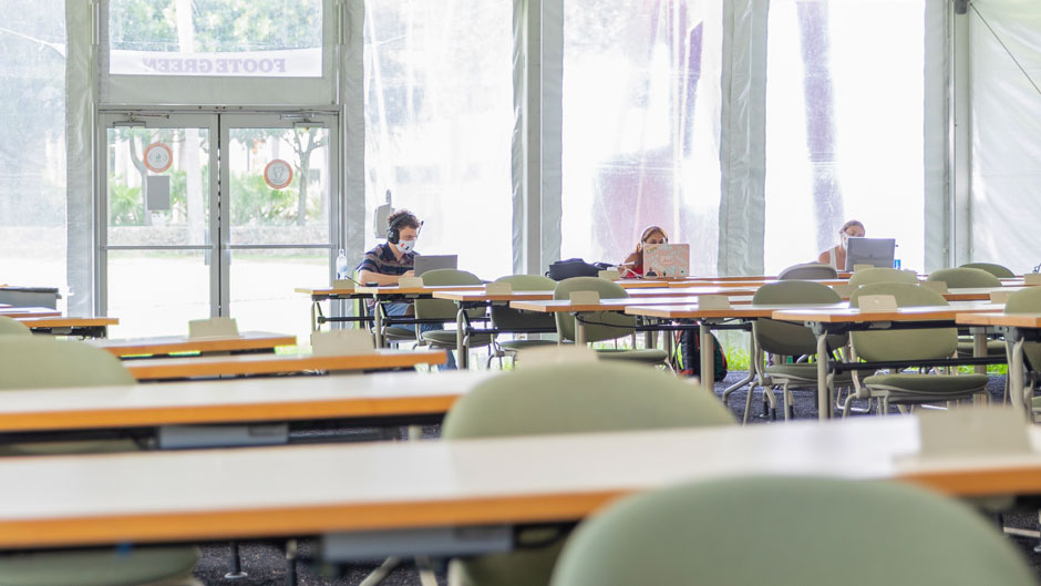 A new online calendar identifies vacant classroom spaces that can be used to study or connect to remote classes.