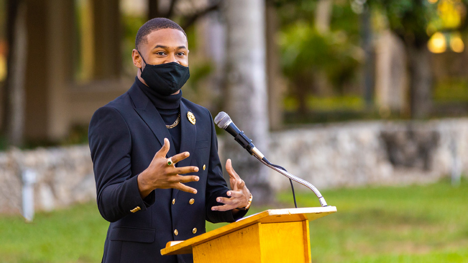 Landon Coles delivers his inaugural remarks during the Student Government inauguration ceremony on Tuesday, April 13, 2021. Photo: Evan Garcia/University of Miami