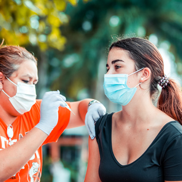 Student Claire Connelly receives flu shot. Photo: Mike Montero/University of Miami
