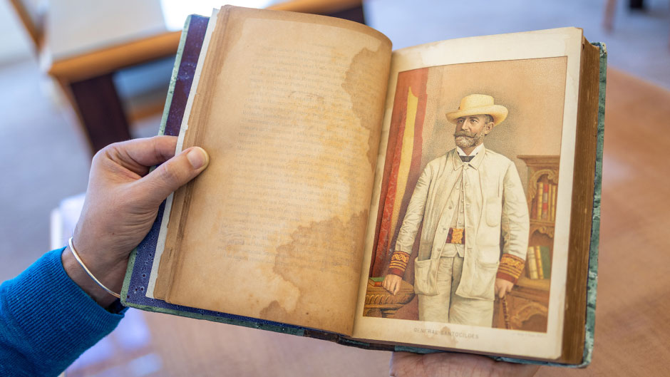 Paul Cejas, emeritus trustee, alumnus, and former ambassador, has donated a treasure trove of materials—manuscripts, letters, and books—to the University of Miami Libraries’ Cuban Heritage Collection.   Photos: Evan Garcia/University of Miami