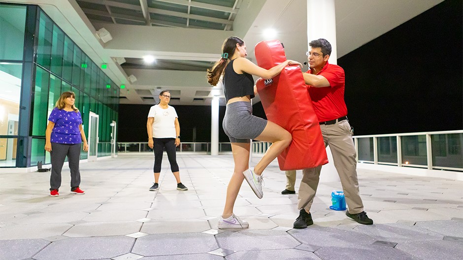 Self-defense class aims to keep University community SAFE
