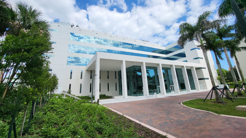 The Frost Institute for Chemistry and Molecular Science, a building designed to fuel collaboration and showcase groundbreaking research. Photo: Joshua Prezant/University of Miami