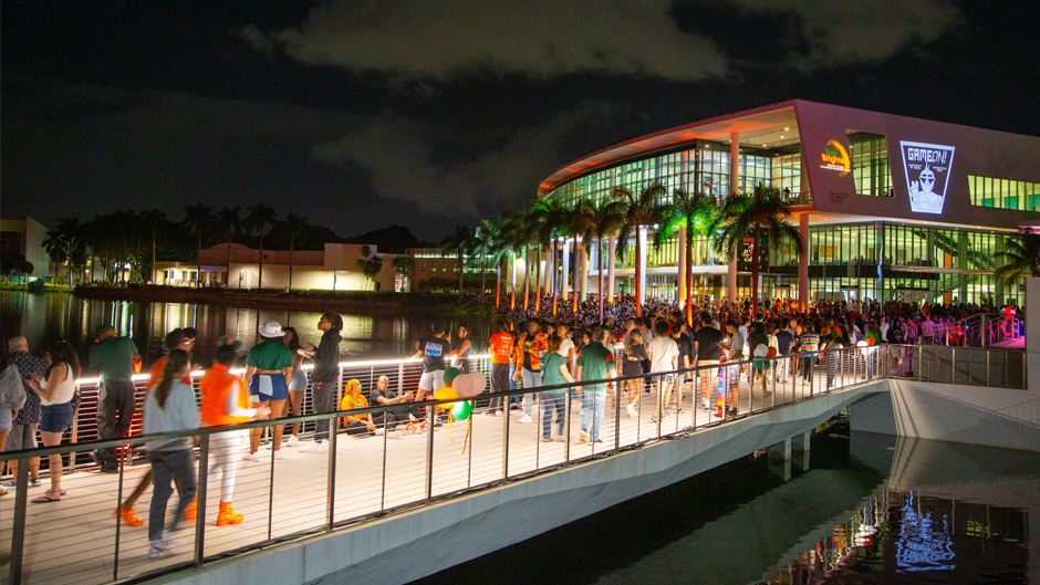 The Shalala Student Center was buzzing as members of the University community took part in the Hurricane Howl celebration that featured fireworks, boat burning, music, and other activities as part of Homecoming 2022. Photo: Joshua Prezant/University of Miami