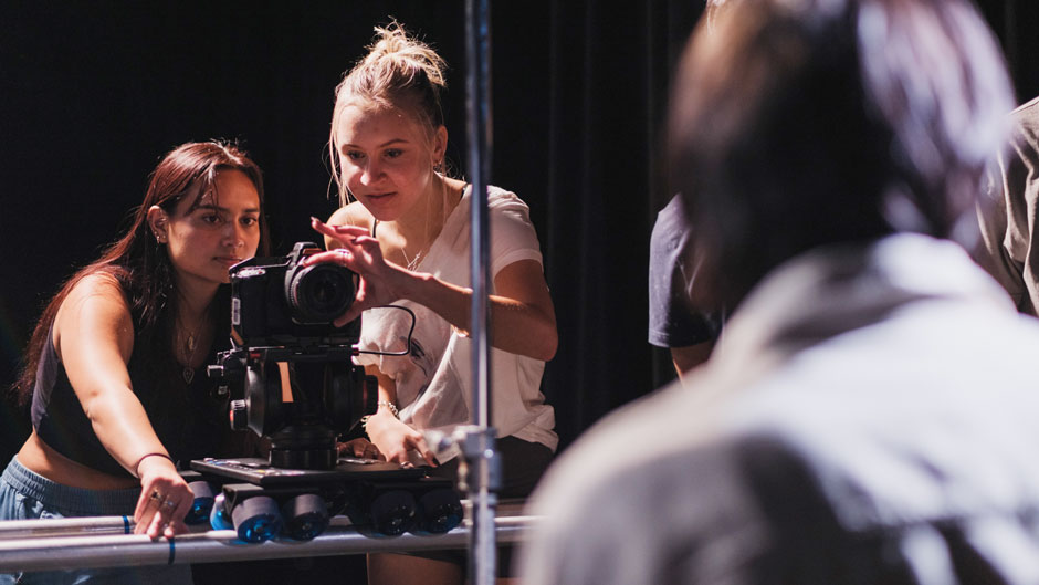 Film students in professor Ed Talavera’s class learn key skills in cinematography, while helping to create music videos at no cost for emerging artists.