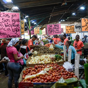 A view of the "Mercado de las Pulgas" market, in Maracaibo in Zulia state, Venezuela, Friday, Dec. 29, 2023. (AP Photo/Matias Delacroix)