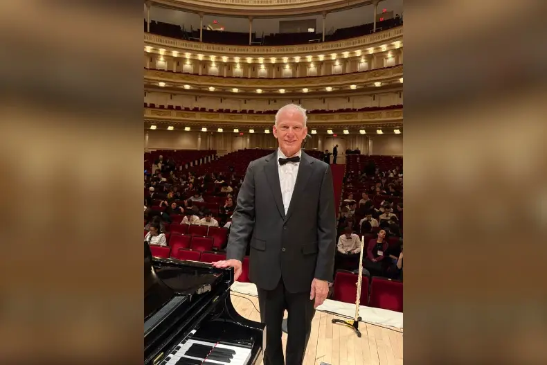 Alan Mason instructor for OLLI 