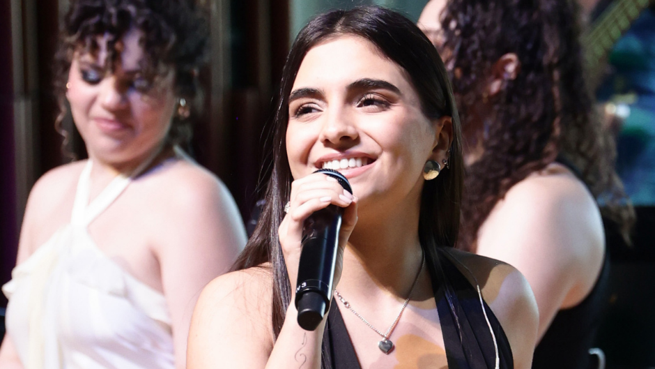 Frost School Gifted Tuition Scholarship recipient Irenda Arano Diaz singing at the Latin GRAMMY Cultural Foundation scholarship ceremony.