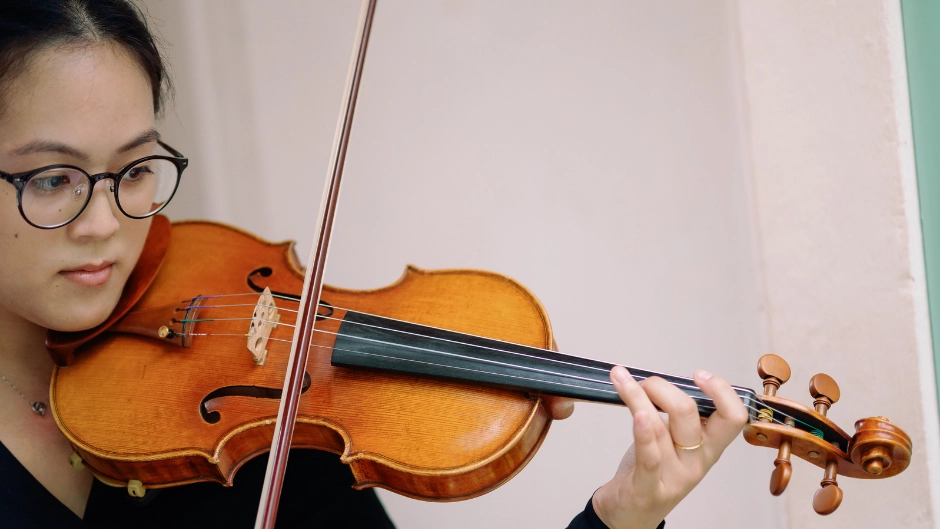 Frost School student and MusicReach mentor Erika Liu. Photo by Erika Delgado.