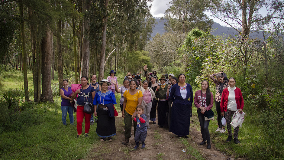 Group of indigenous women that form the Red de Mujeres Rurales in Ecuador