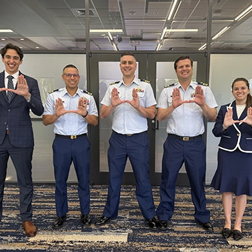 Canes Helping Canes: Alumni mentorship drives public service internships 