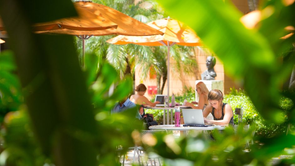 Writing Law School Personal Statements in the Age of AI 