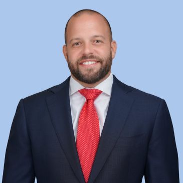 Alan Rosenberg emphasizes networking and well-being for legal success