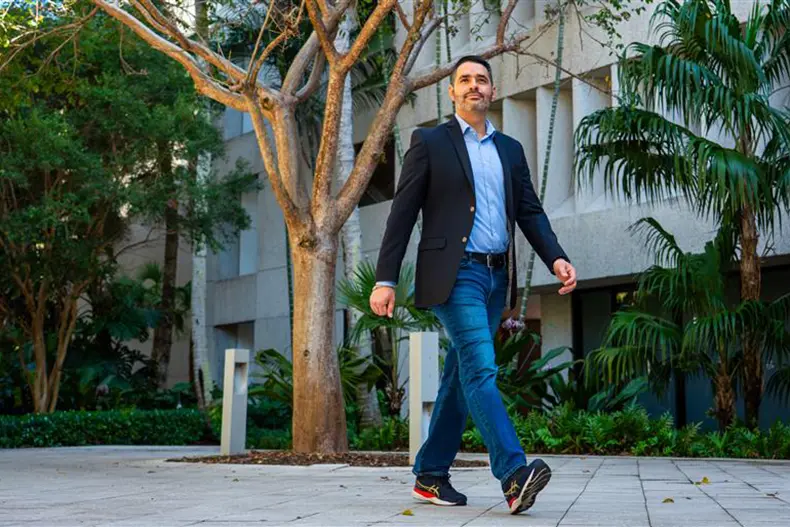 Alumnus brings global leadership experience to Miami Herbert’s Executive DBA