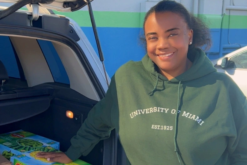 Online engineering students collaborate across four states to deliver holiday support to families in need 